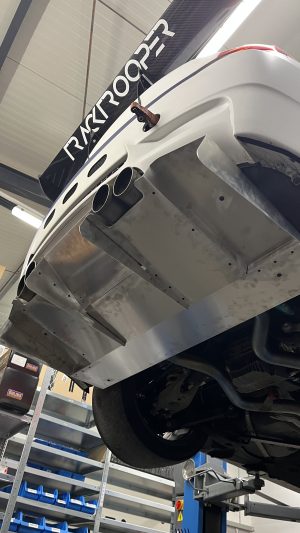 SPEED Diffusor passend für BMW M3 E92 mit Teilegutachten – Bild 3